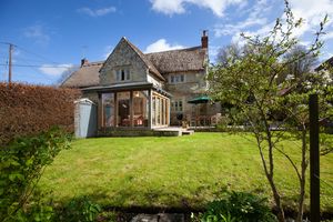 Rear- click for photo gallery